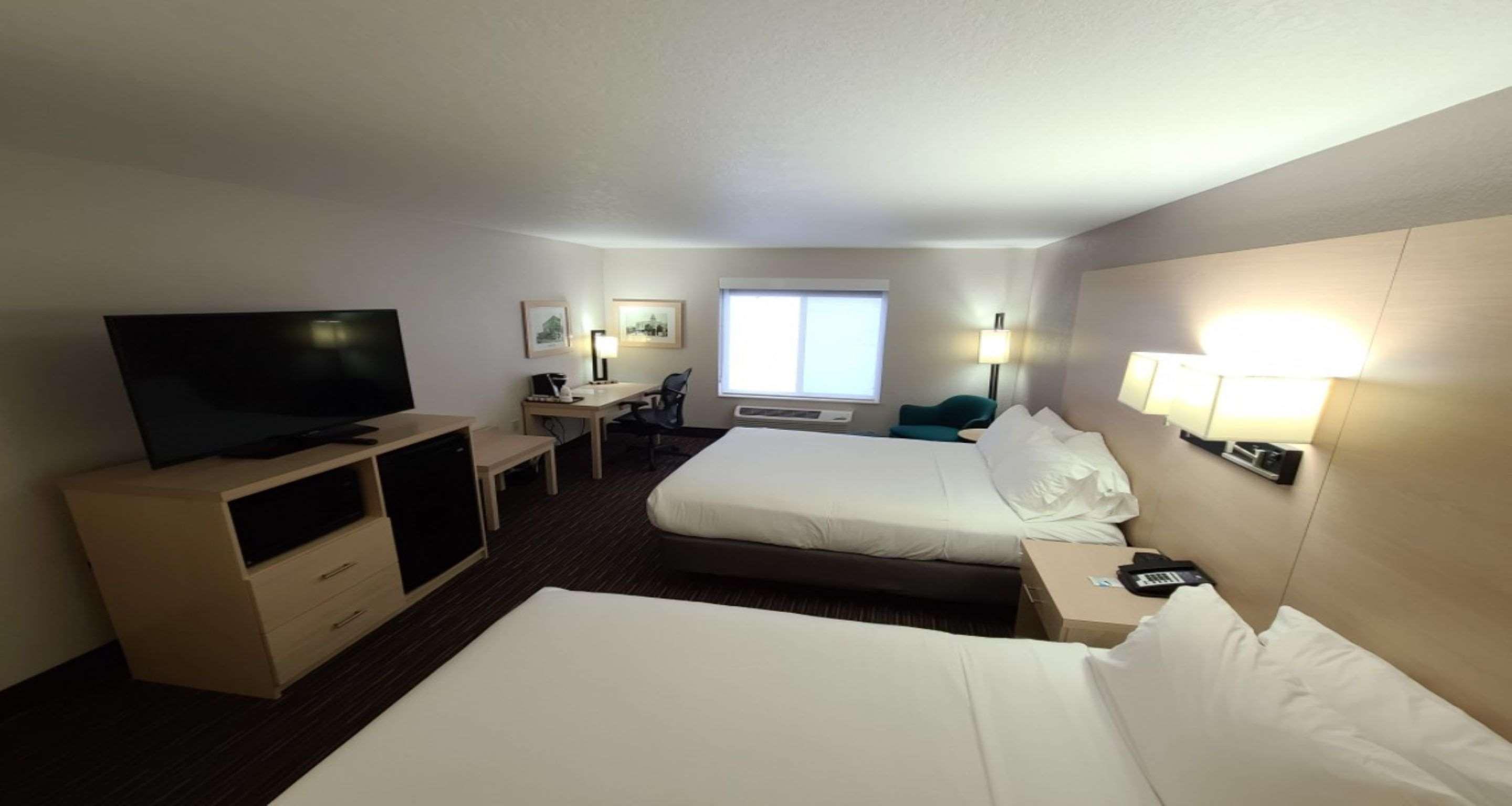 Best Western Watertown Bagian luar foto