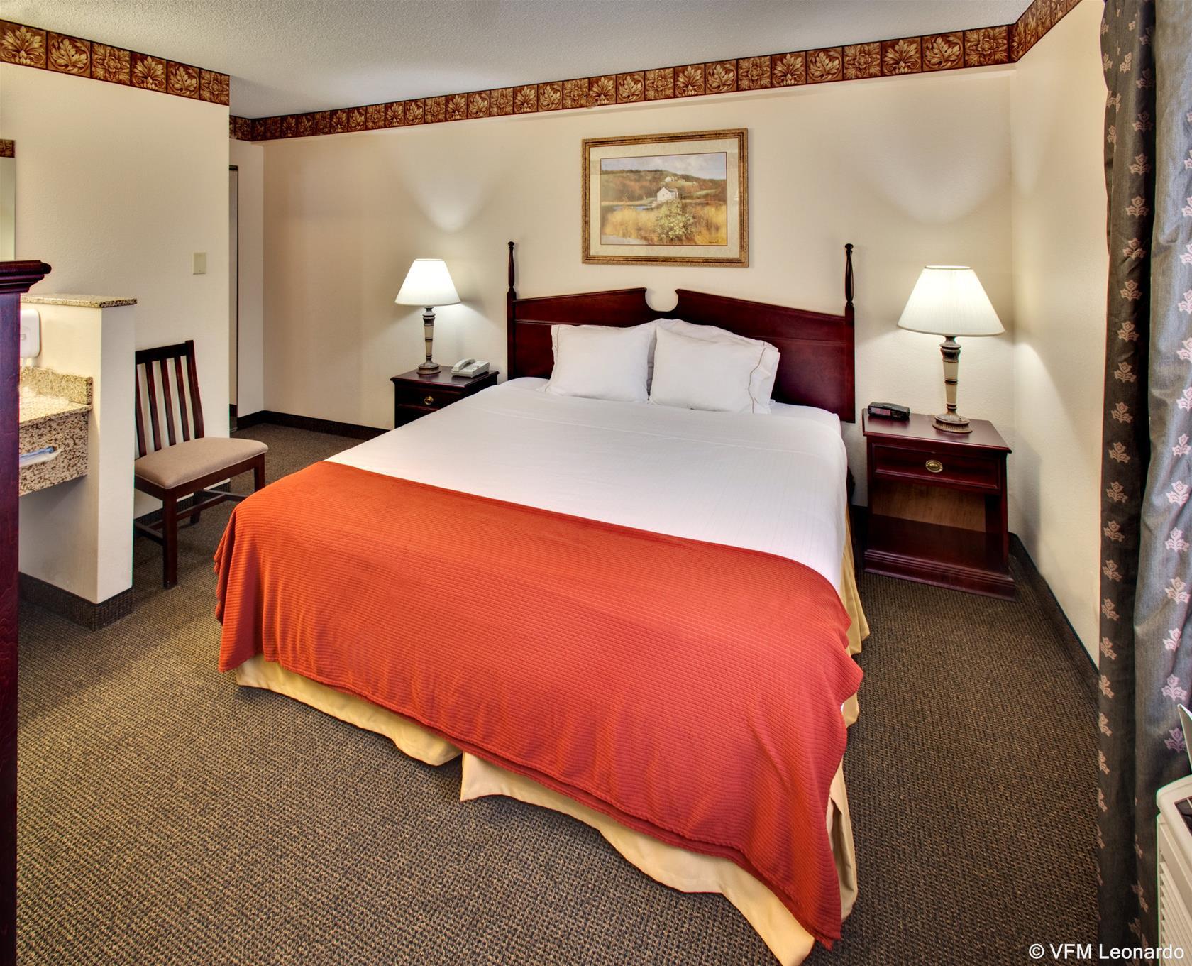 Best Western Watertown Bagian luar foto