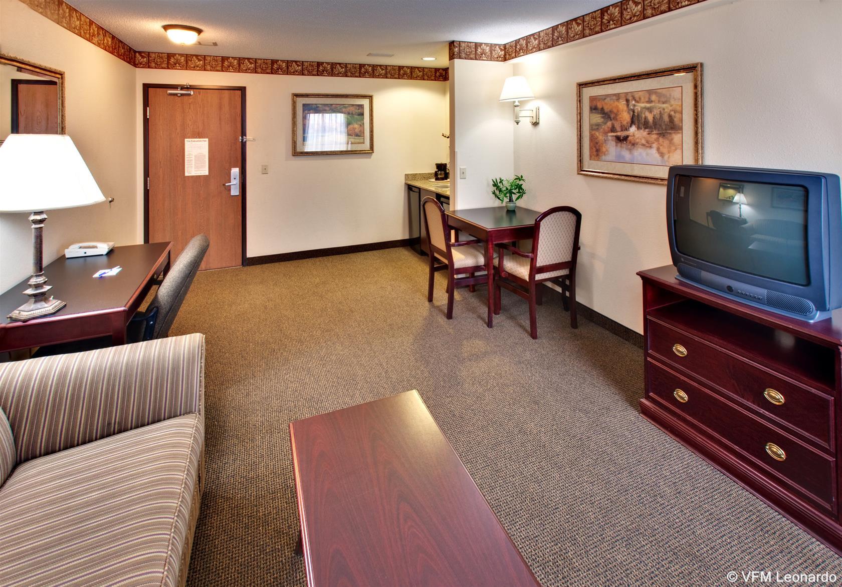 Best Western Watertown Bagian luar foto