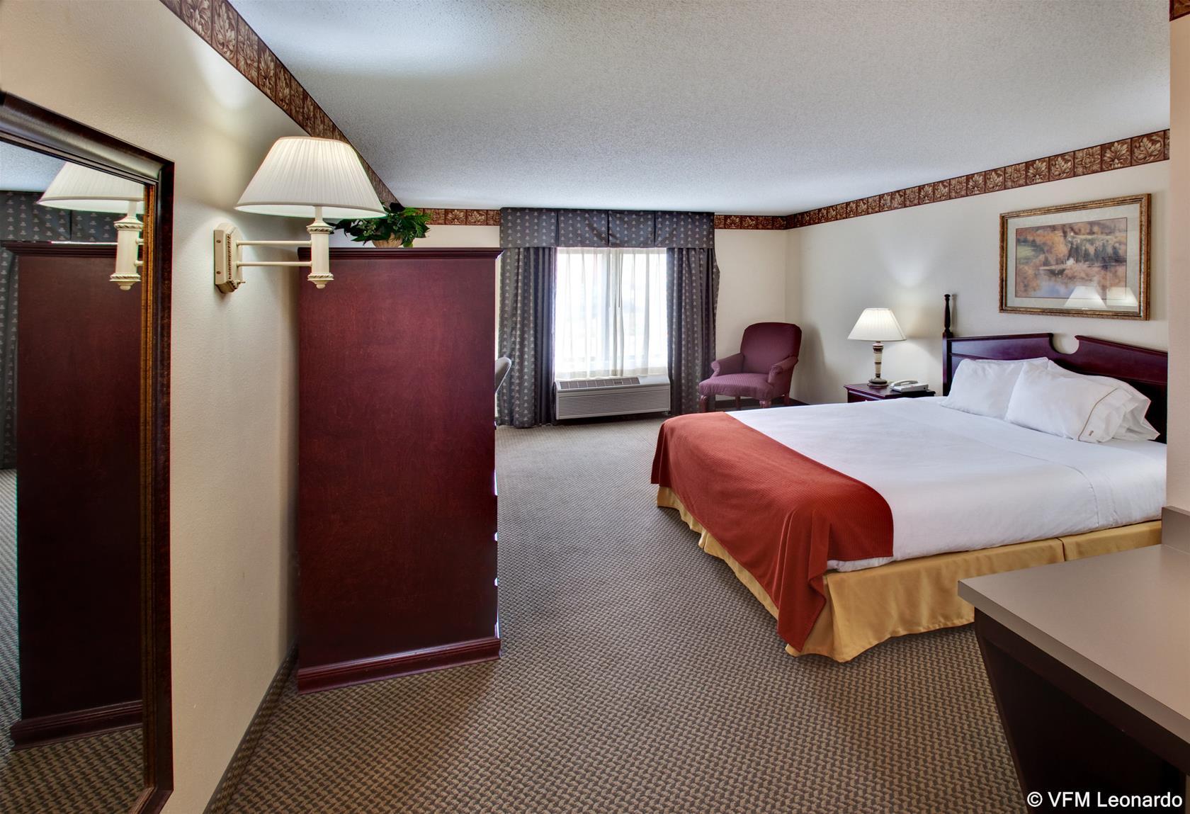Best Western Watertown Bagian luar foto