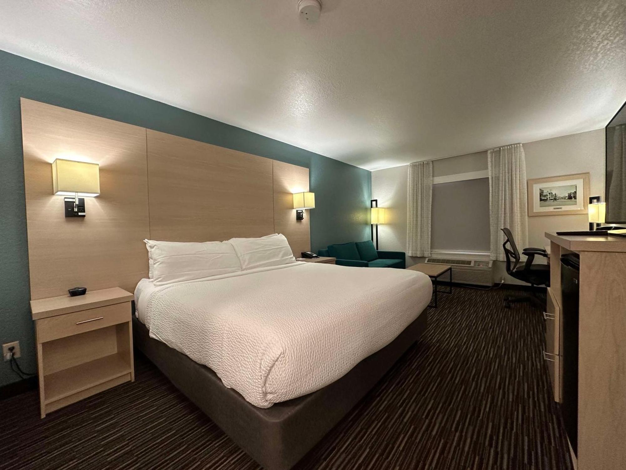 Best Western Watertown Bagian luar foto