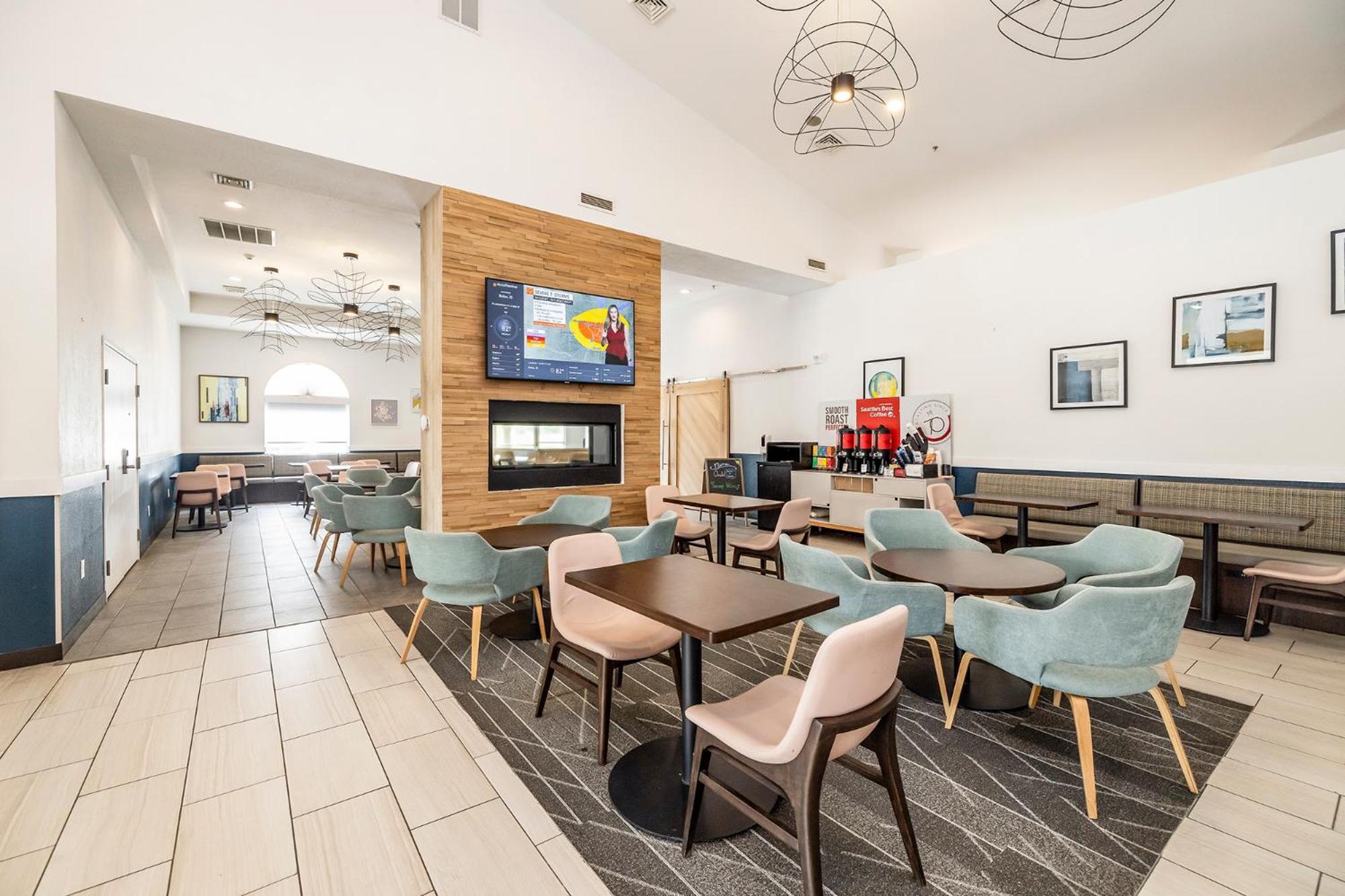 Best Western Watertown Bagian luar foto