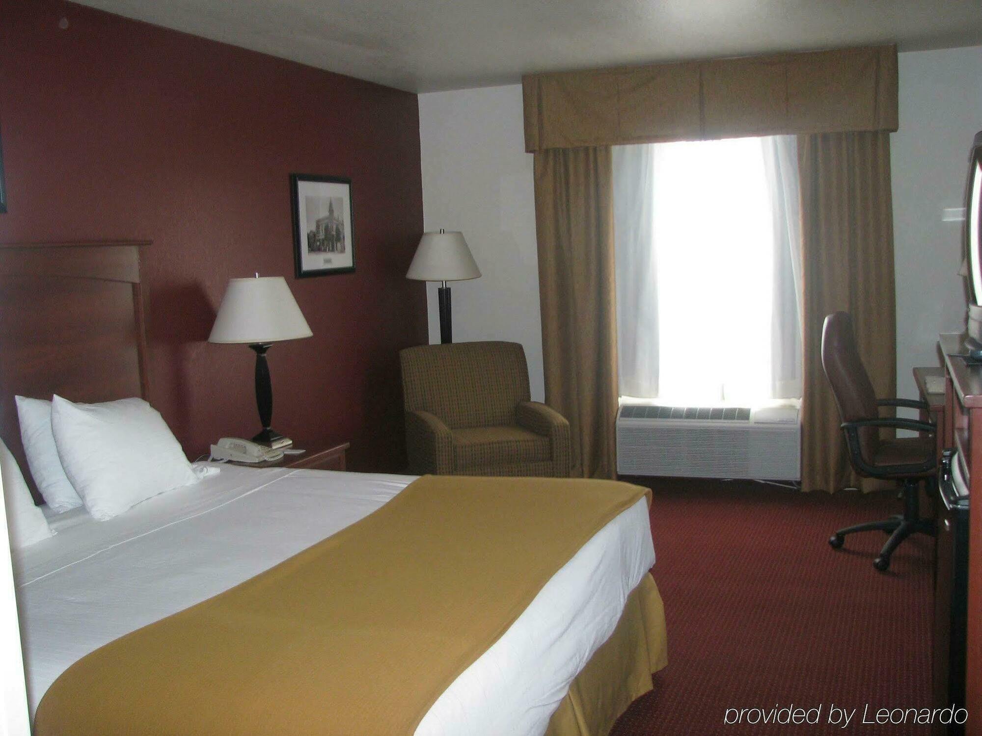 Best Western Watertown Bagian luar foto